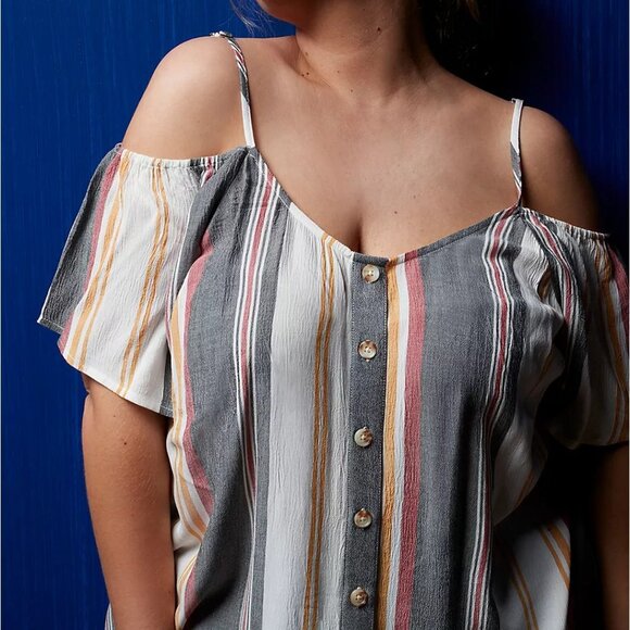 ⬇️ PRICE DROP 🆕 STRIPE  BUTTON FRONT COLD SHOULDER - Picture 1 of 5